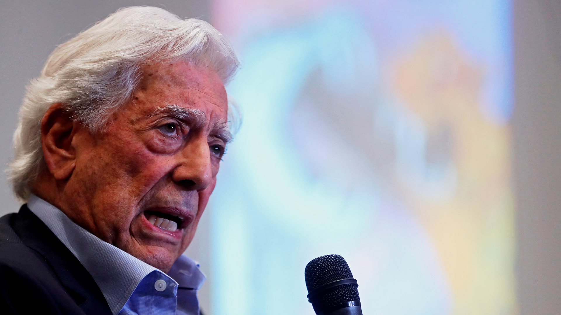 Cuba dará una 'sorpresa' en cualquier momento, opina Vargas Llosa - mario-vargas-llosa