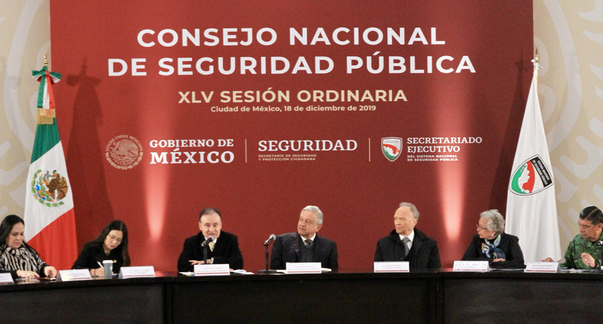 “Le atoramos juntos o fracasamos por separado”, afirma Durazo en sesión del CNSP