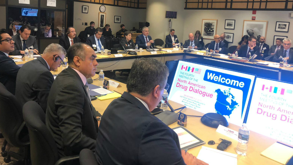 México enfatiza en EE.UU. necesidad de combatir tráfico de armas