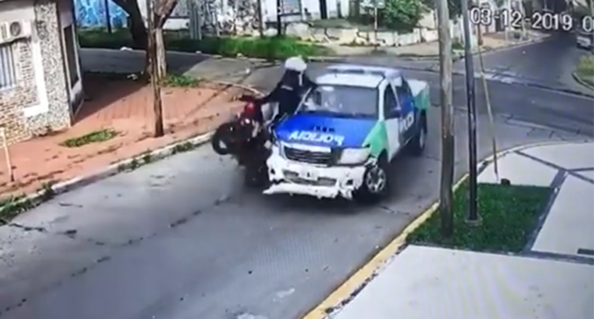 #Video Persecución en Argentina termina con asaltante muerto y dos más heridos