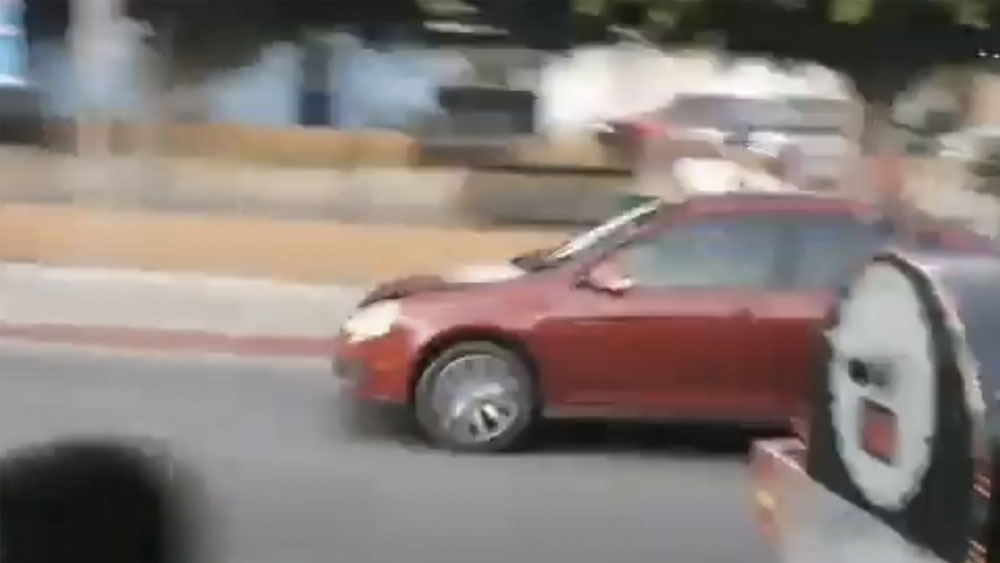 #Video Conductora atropella a niños durante desfile en Morelos