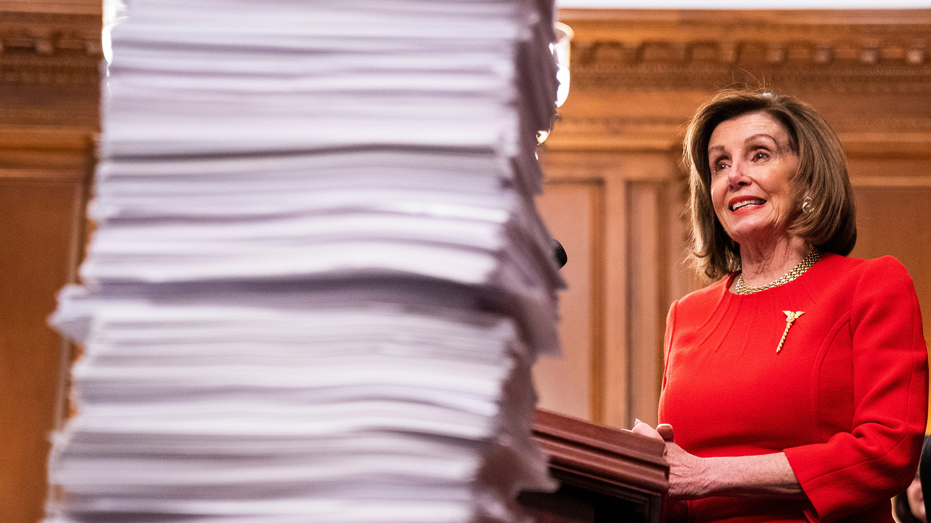 Pelosi invita a Donald Trump a presentar informe de gobierno en febrero