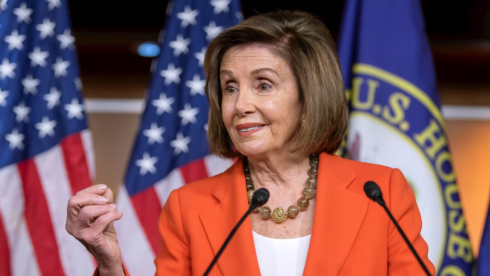 Nancy Pelosi pide iniciar la redacción de los cargos del juicio político a Trump