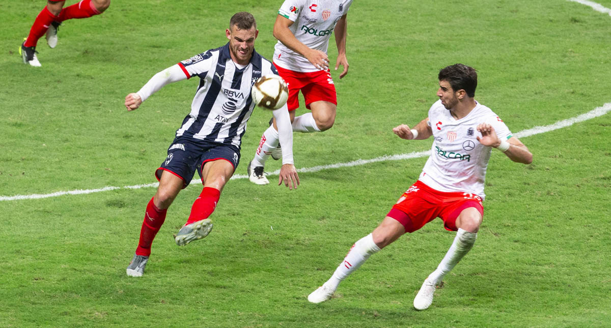 Rayados de Monterrey toman ventaja en la semifinal ante el Necaxa - necaxa-monterrey-partido-liga-mx