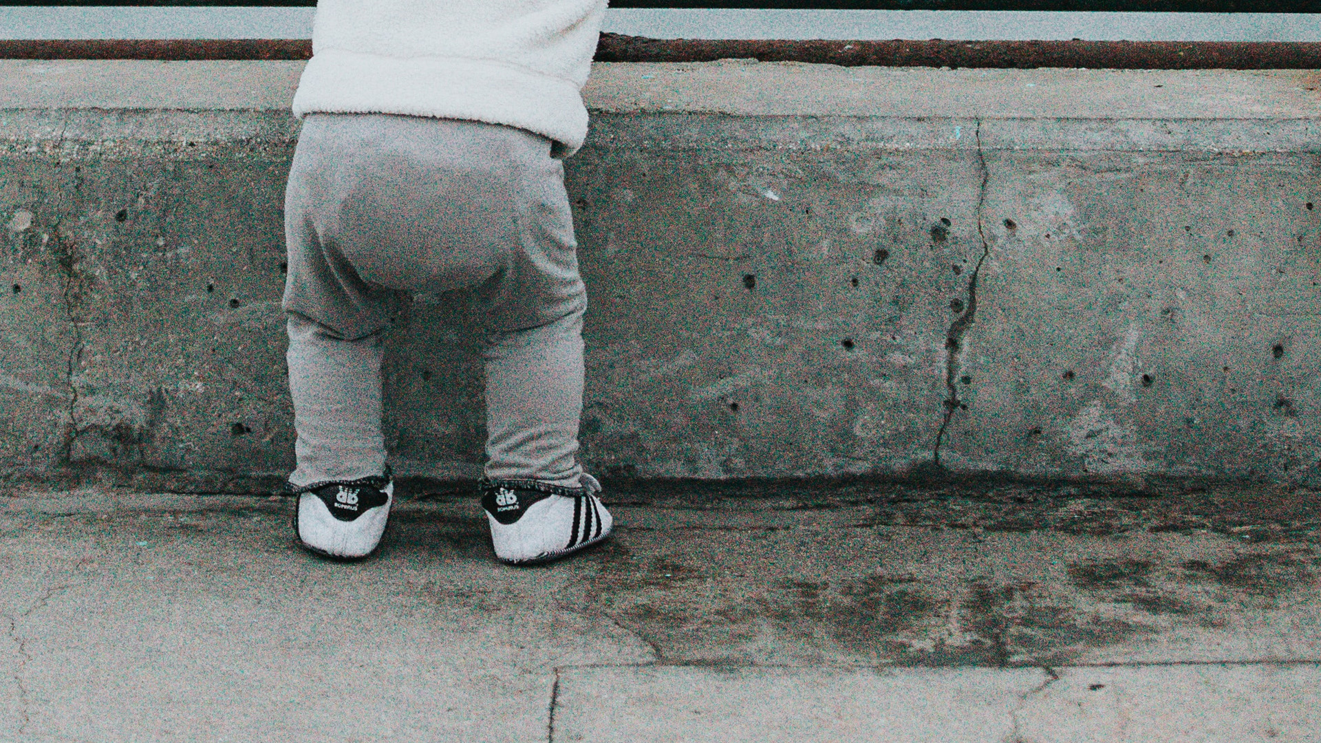 Hallan a bebé en calles de Los Mochis deambulando solo