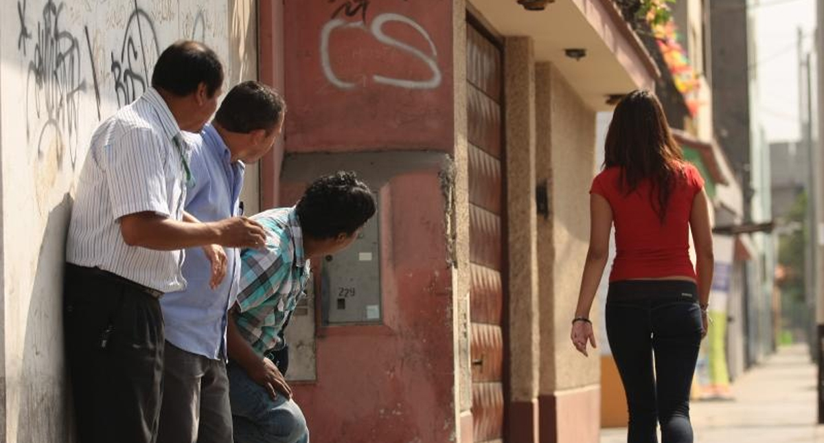 Cárcel y multas económicas por acosar con piropos en Guanajuato