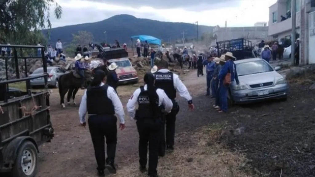 Desplome de gradas en Plaza de Toros de Morelia deja cuatro lesionados - plaza-de-toros-morelia-michoacan-2
