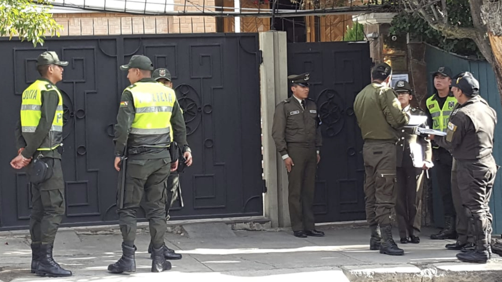 México no entregará a asilados bolivianos en Embajada: López Obrador