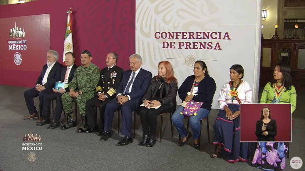 Entregan Premio Nacional de Derechos Humanos a Otilia Eugenio Manuel