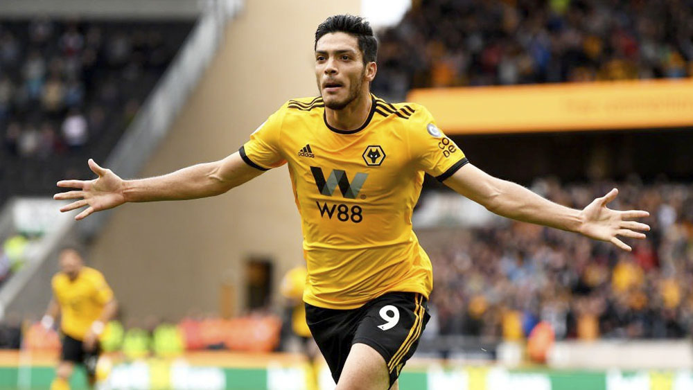 Carlos Vela y Raúl Jiménez entre los 100 mejores futbolistas de 2019 - raul-jimenez-1