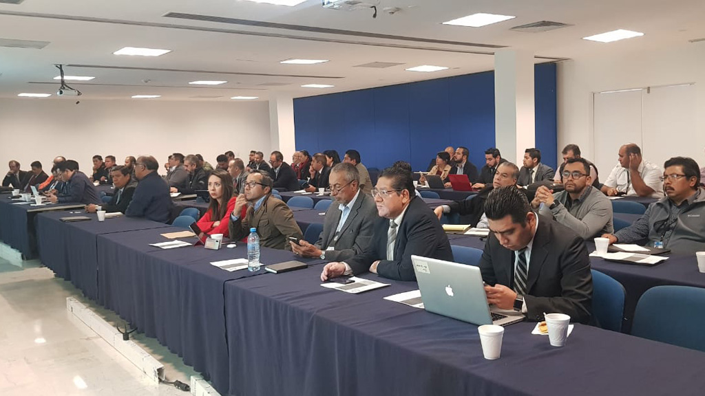 SCT asegura interoperabilidad de aeropuertos en centro de México tras rediseño de rutas - reunion-seneam