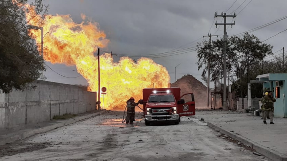 Extinguen incendio tras fuga de gas en Reynosa