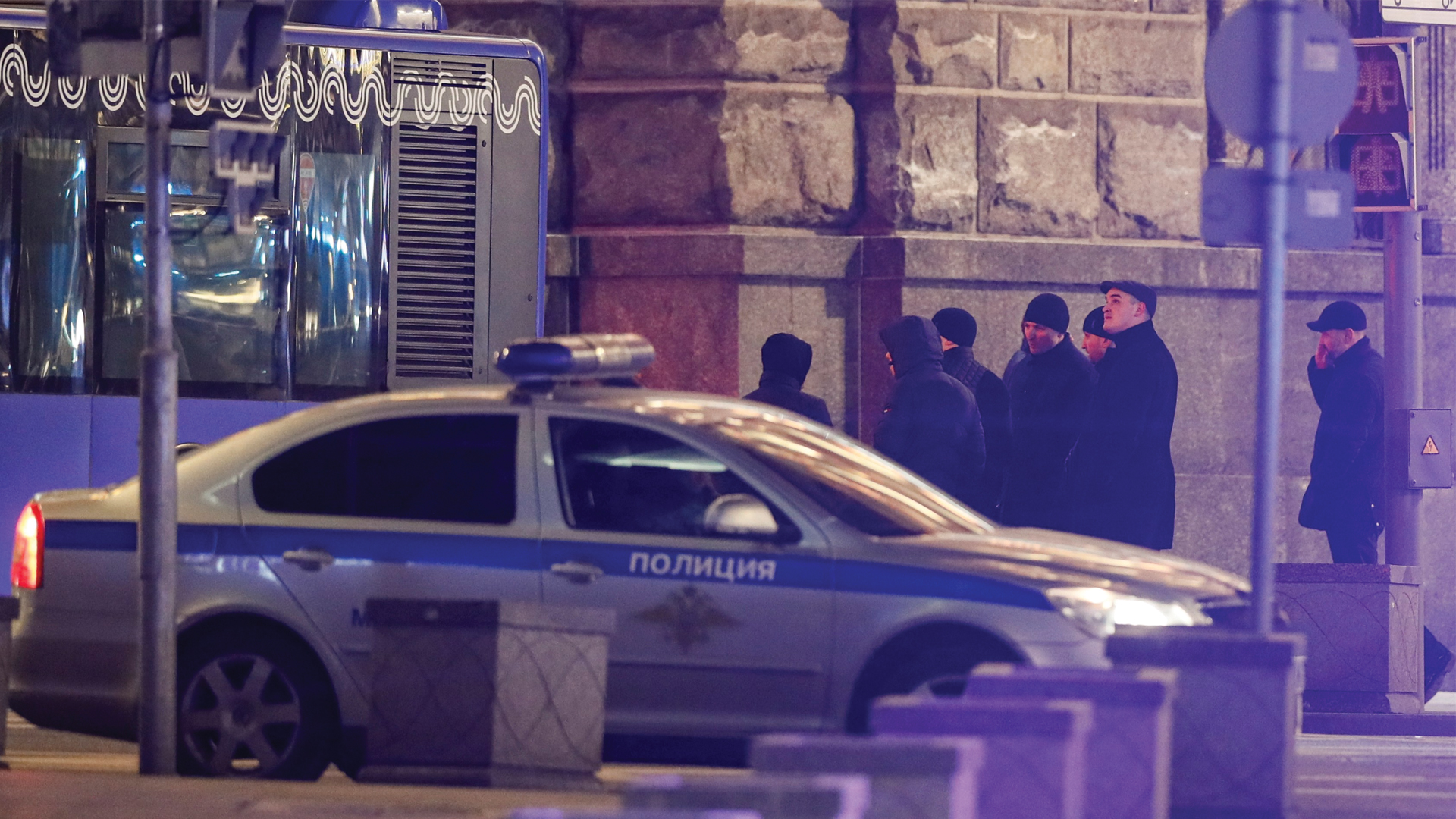 #Video Muere agente por tiroteo en Moscú