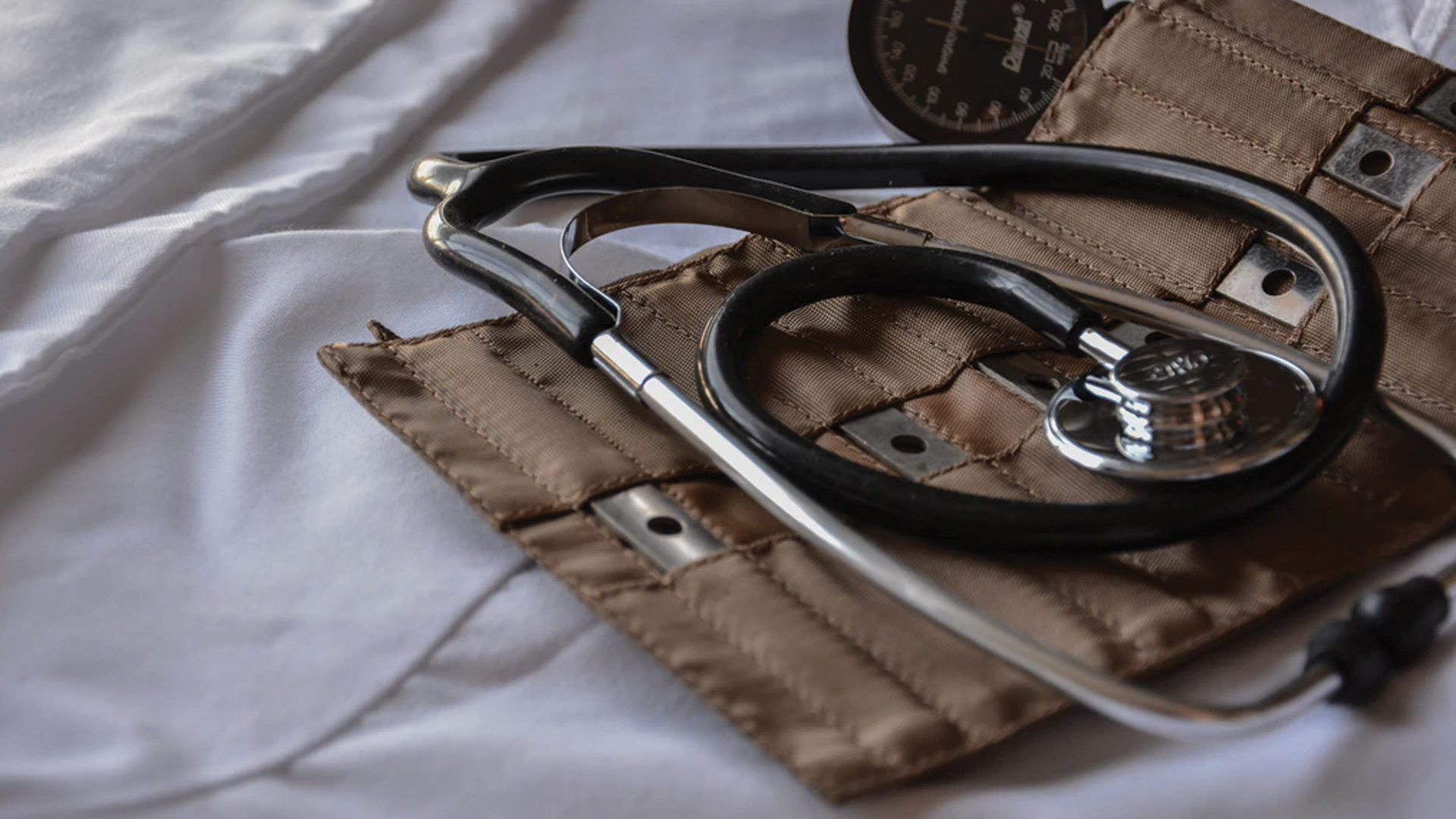 Lograr que personas hipertensas sigan tratamiento diario es tarea compleja: OPS