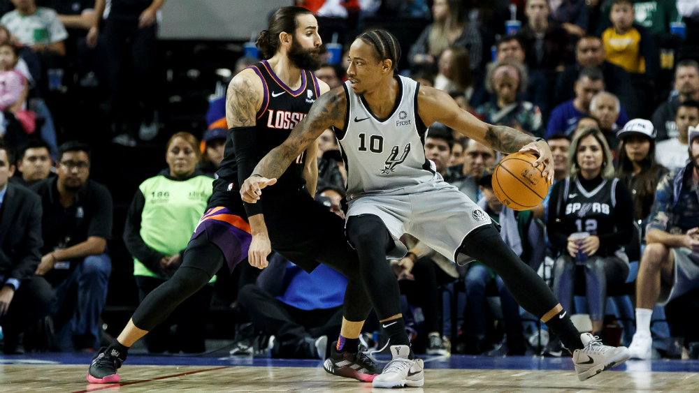 Triunfo de los Spurs en la Arena Ciudad de México