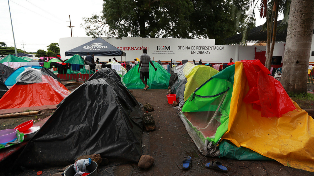 Conapred pide a secretario de Salud garantizar atención a migrantes