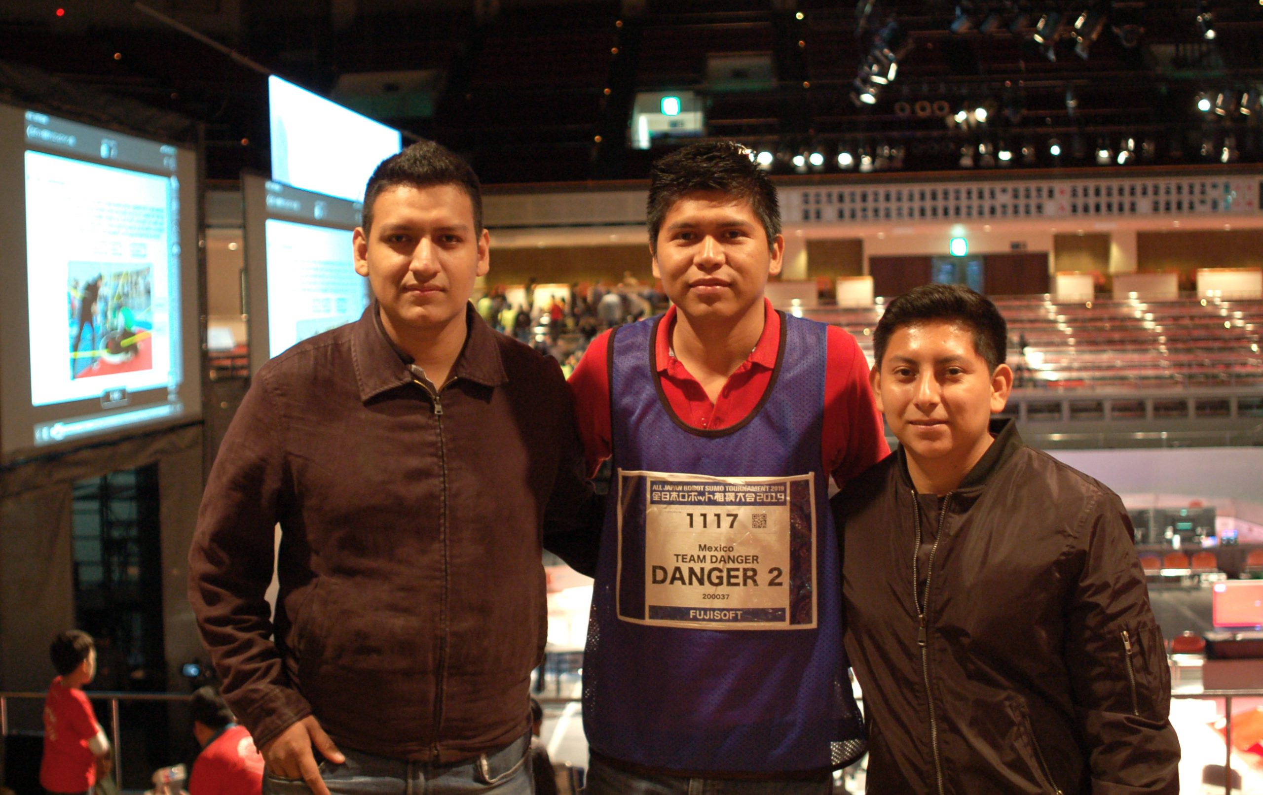 Alumnos del TecNM ganan primero y segundo lugar en torneo de sumo con robots en Japón - tecnm-2-scaled