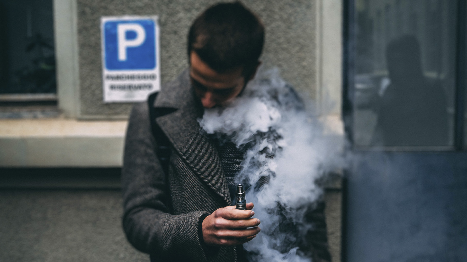 Prohibir importación de cigarros electrónicos detonaría mercado negro