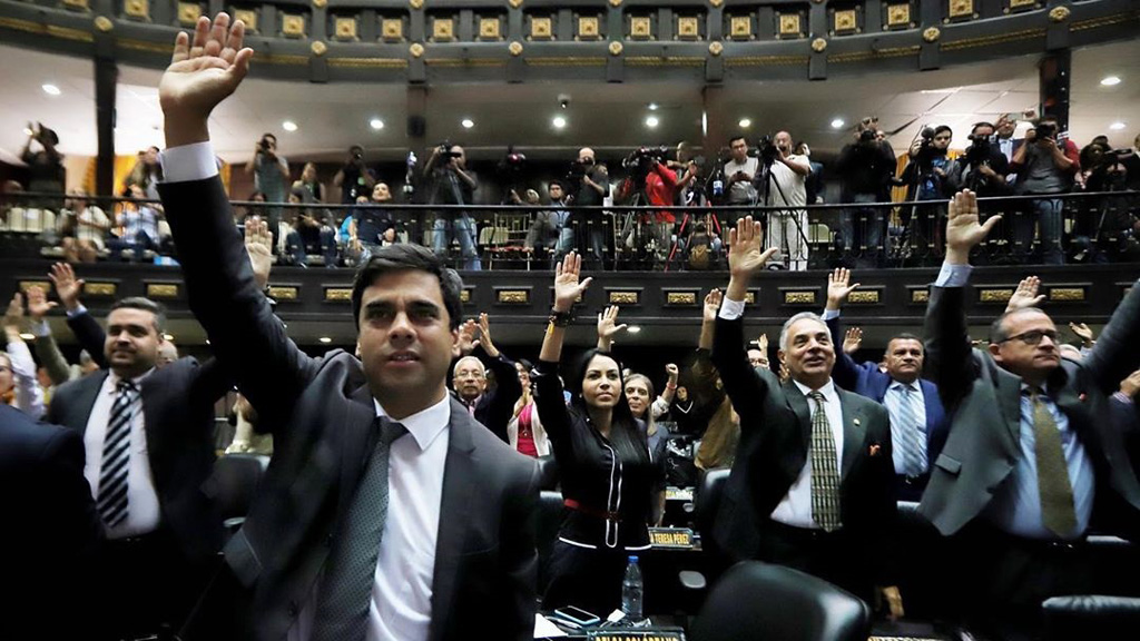 Asamblea Nacional de Venezuela aprueba voto de diputados en el exterior