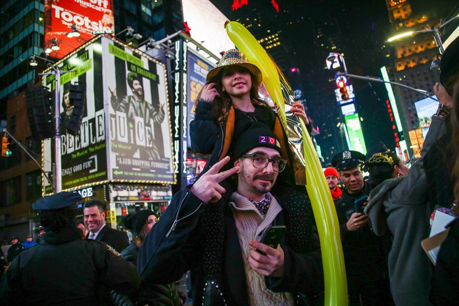 #Fotos Así celebraron la llegada del Año Nuevo en Nueva York - 3d14215063a3c711d523f15b80ccfe329c75d4acw