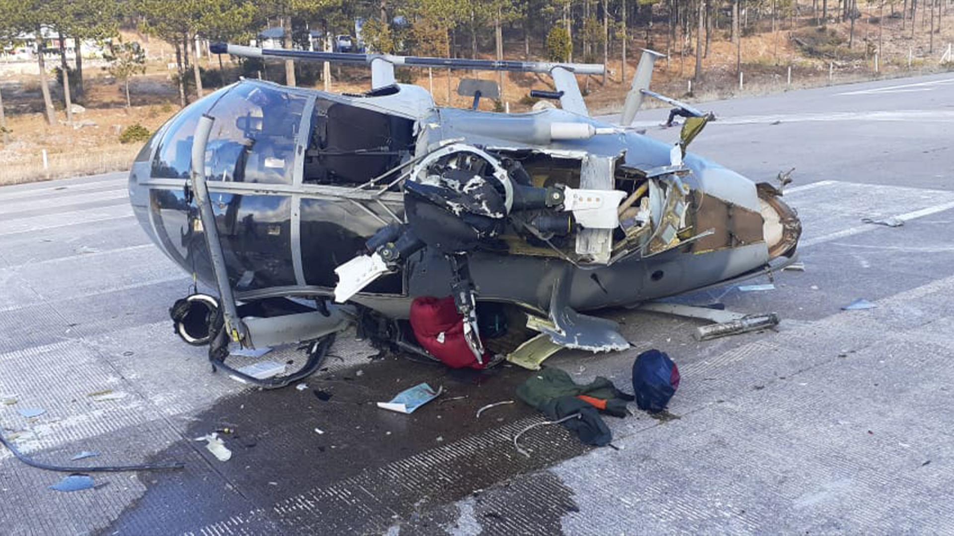 Cuatro tripulantes de helicóptero accidentado se encuentran estables, informa el general Luis Cresencio Sandoval