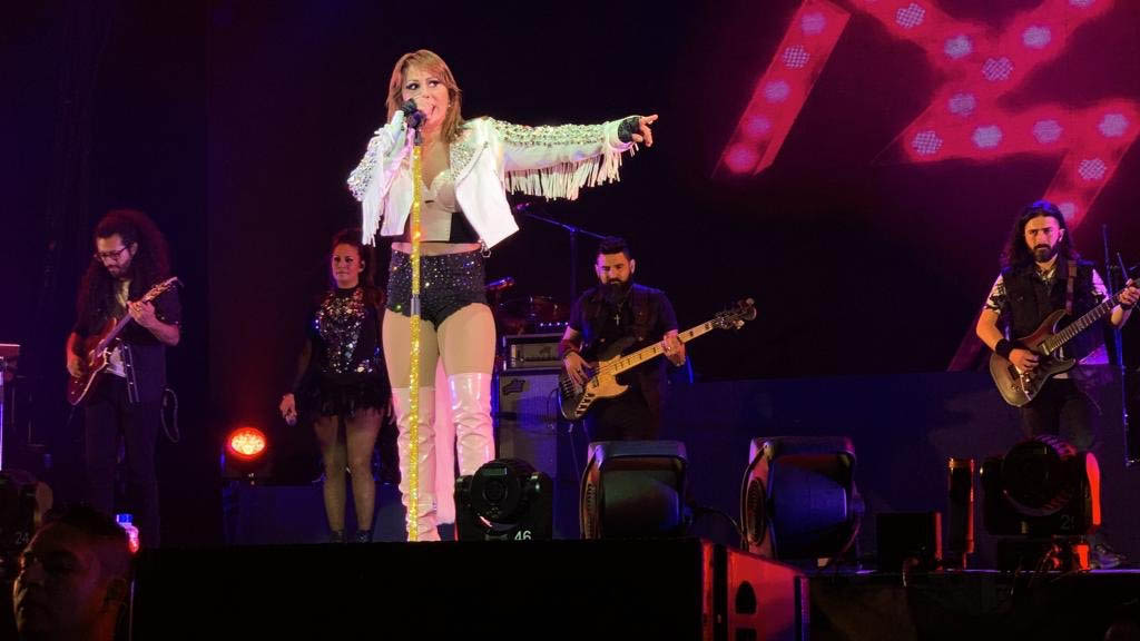 Operan de urgencia a Alejandra Guzmán, cancela presentación en Guanajuato