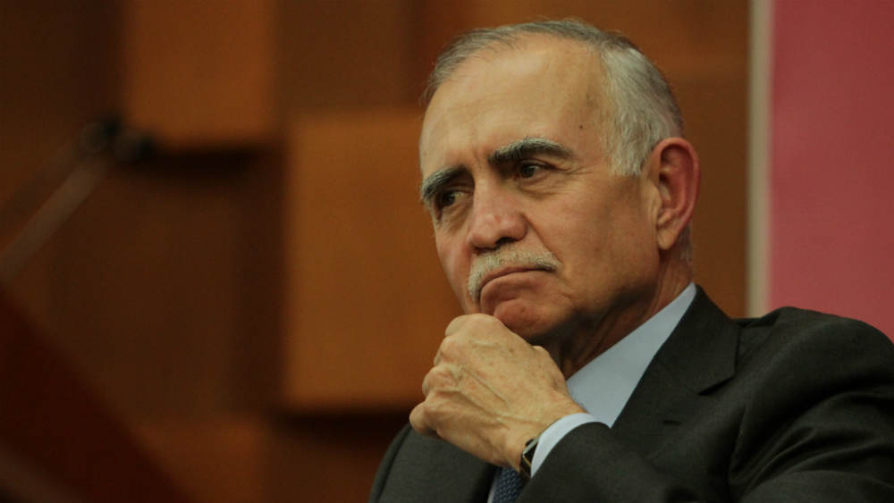 Pide Alfonso Romo a embajadores y cónsules atraer inversión