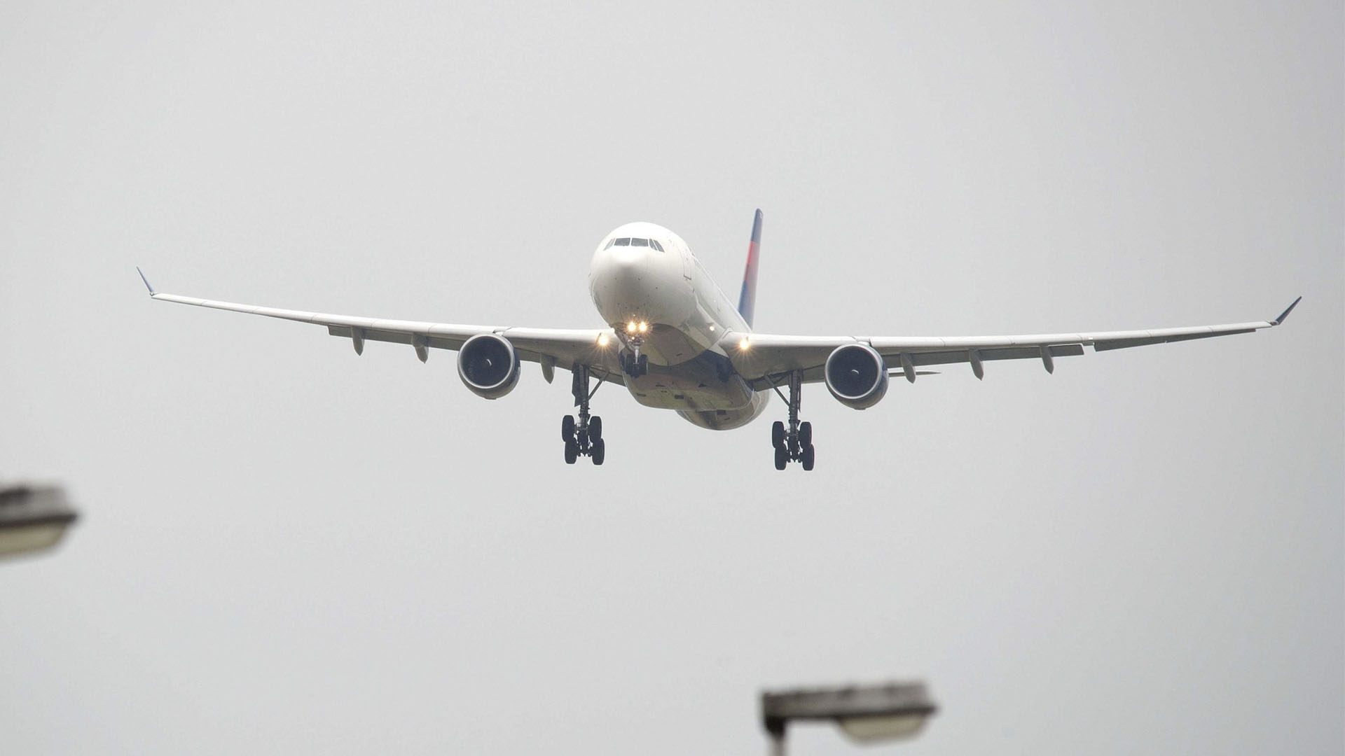 American, Delta y United Airlines suspenden vuelos a China por coronavirus American, Delta y United Airlines suspenden vuelos a China por coronavirus