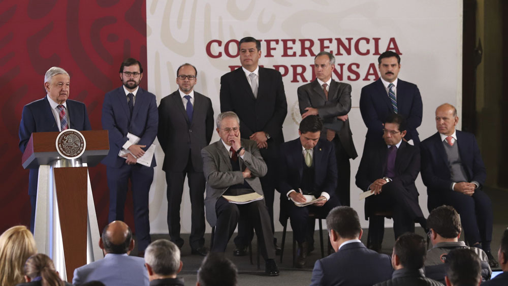 López Obrador presenta a los cuatro responsables del Insabi