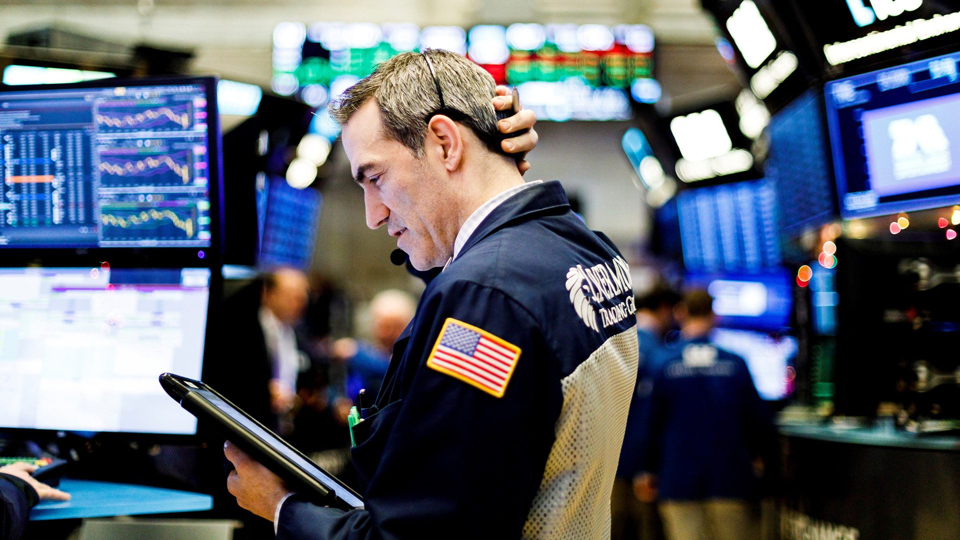 Wall Street cierra en rojo y busca sobreponerse a la incertidumbre por Irán