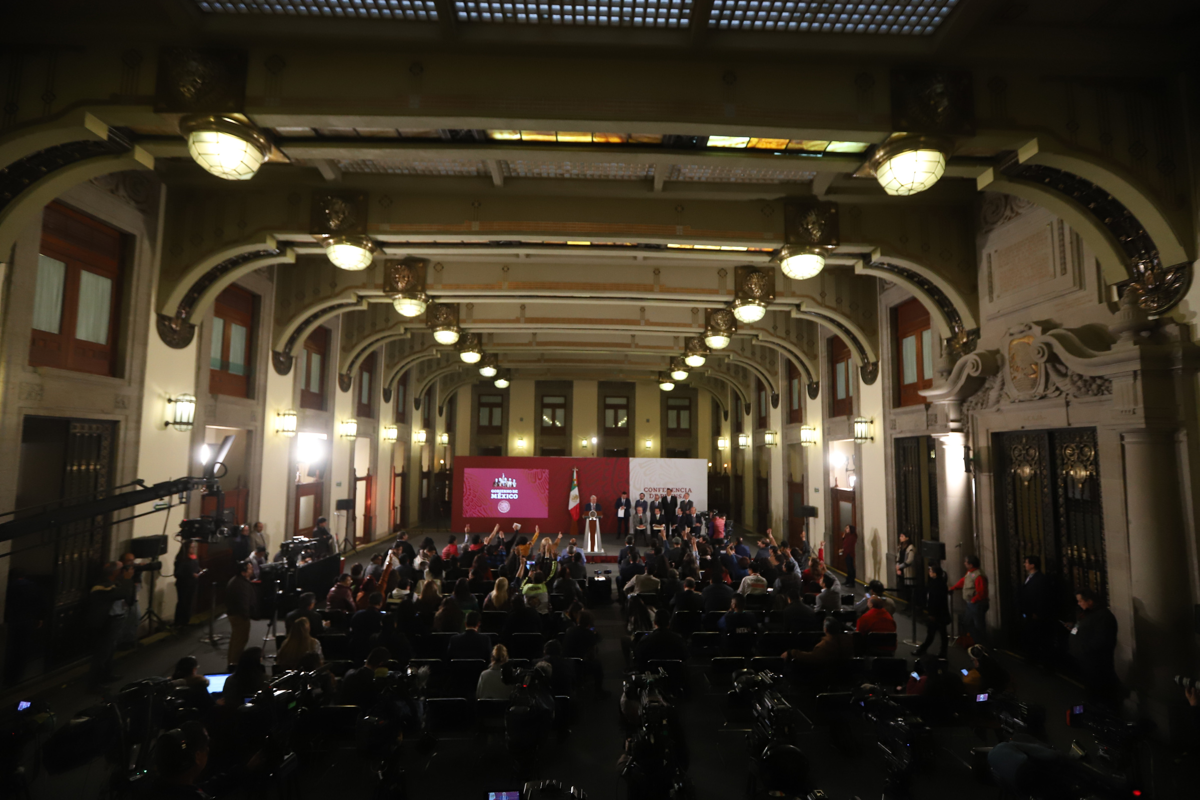 AMLO advierte que no polemizará con gobernadores por adhesión al Insabi (21-01-2020)