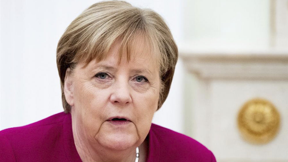 Alemanes quieren que Merkel complete legislatura ante impopularidad de sucesores