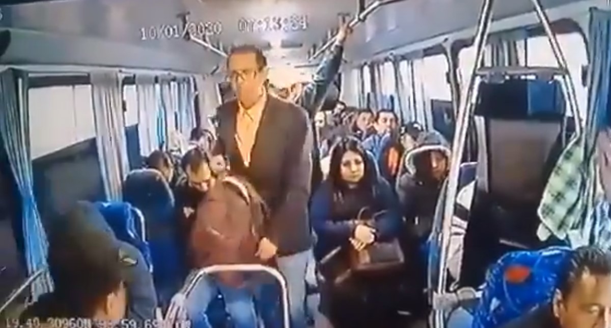 #Video Asaltan a pasajeros de transporte público en la México-Pachuca