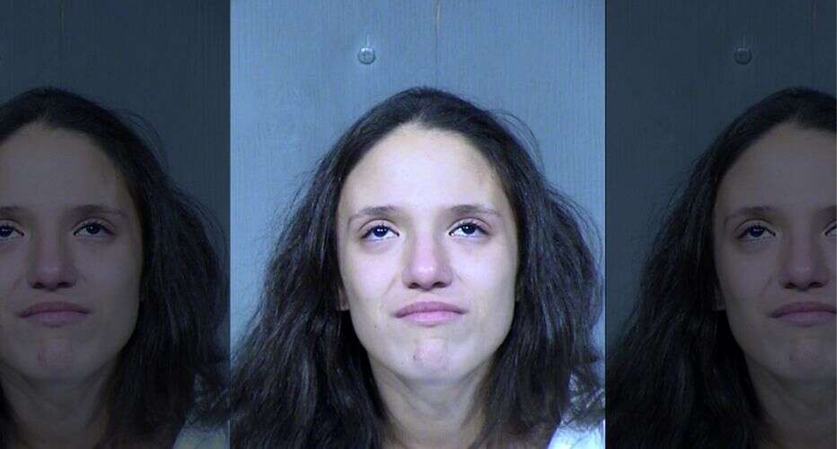 Mujer confiesa que asesinó a sus tres hijos menores de edad en Phoenix