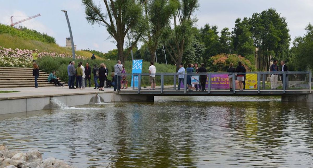 Un hombre acuchilla a varias personas al sur de París antes de ser abatido