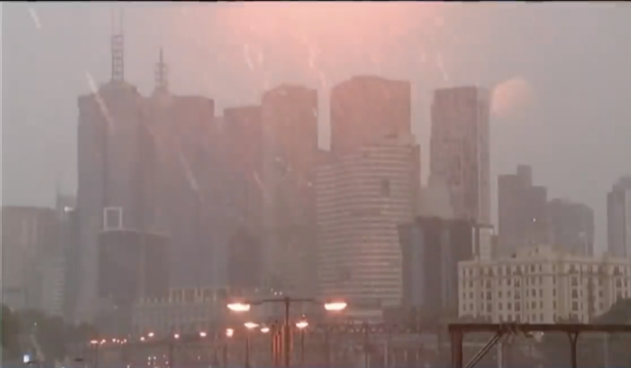 Lluvia trae esperanza en Australia