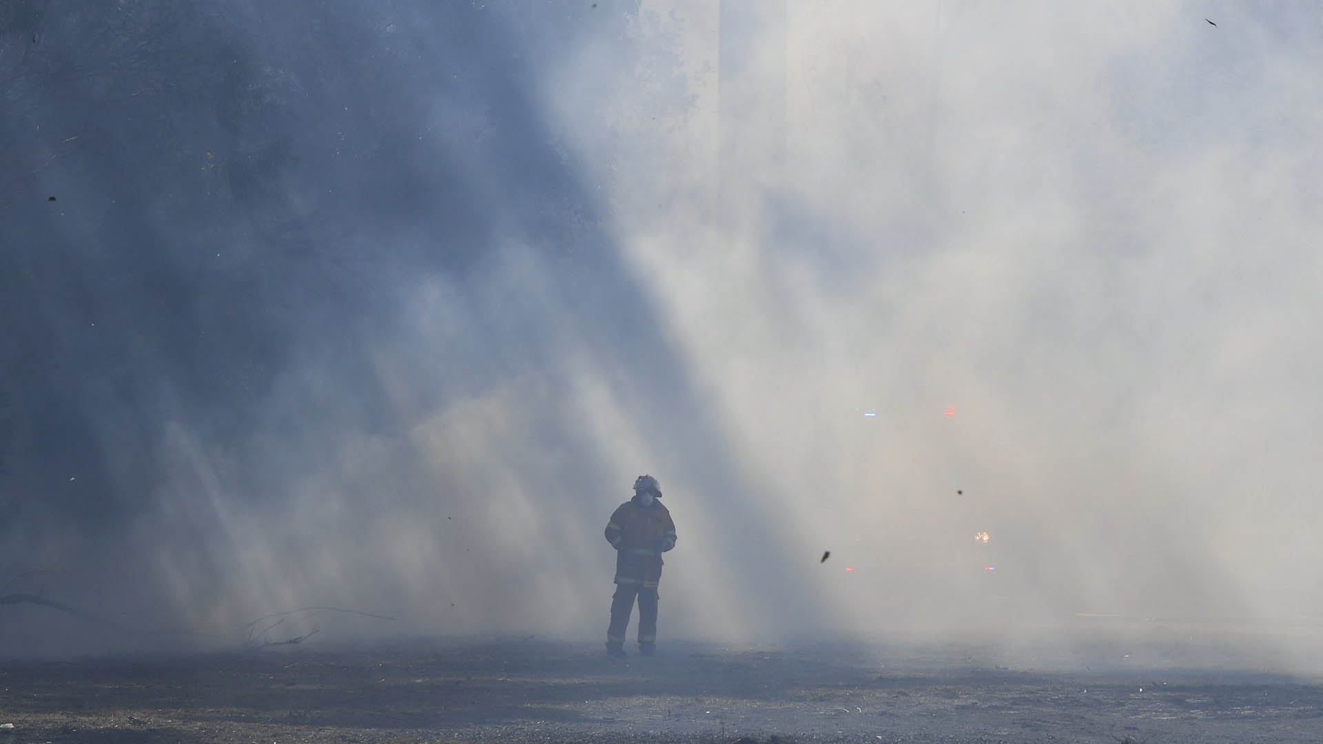 Australia supera jornada crítica y enfrenta nuevo “megaincendio” Australia supera jornada crítica y enfrenta nuevo “megaincendio”