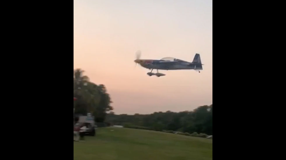 Se precipita avioneta al realizar acrobacias en Guatemala Se precipita avioneta al realizar acrobacias en Guatemala