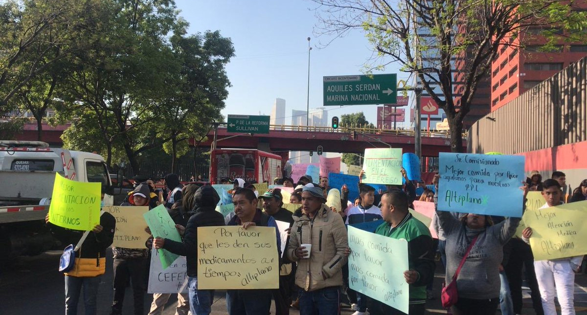 Liberan lateral de Circuito Interior tras bloqueo de familiares de reos del Altiplano