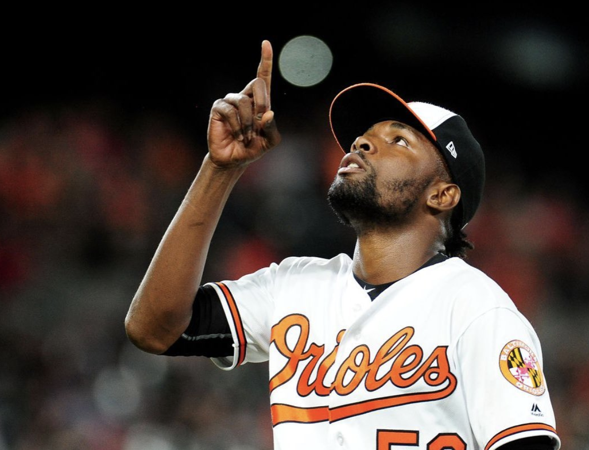 Lanzador de los Orioles de Baltimore denuncia robo e intento de homicidio