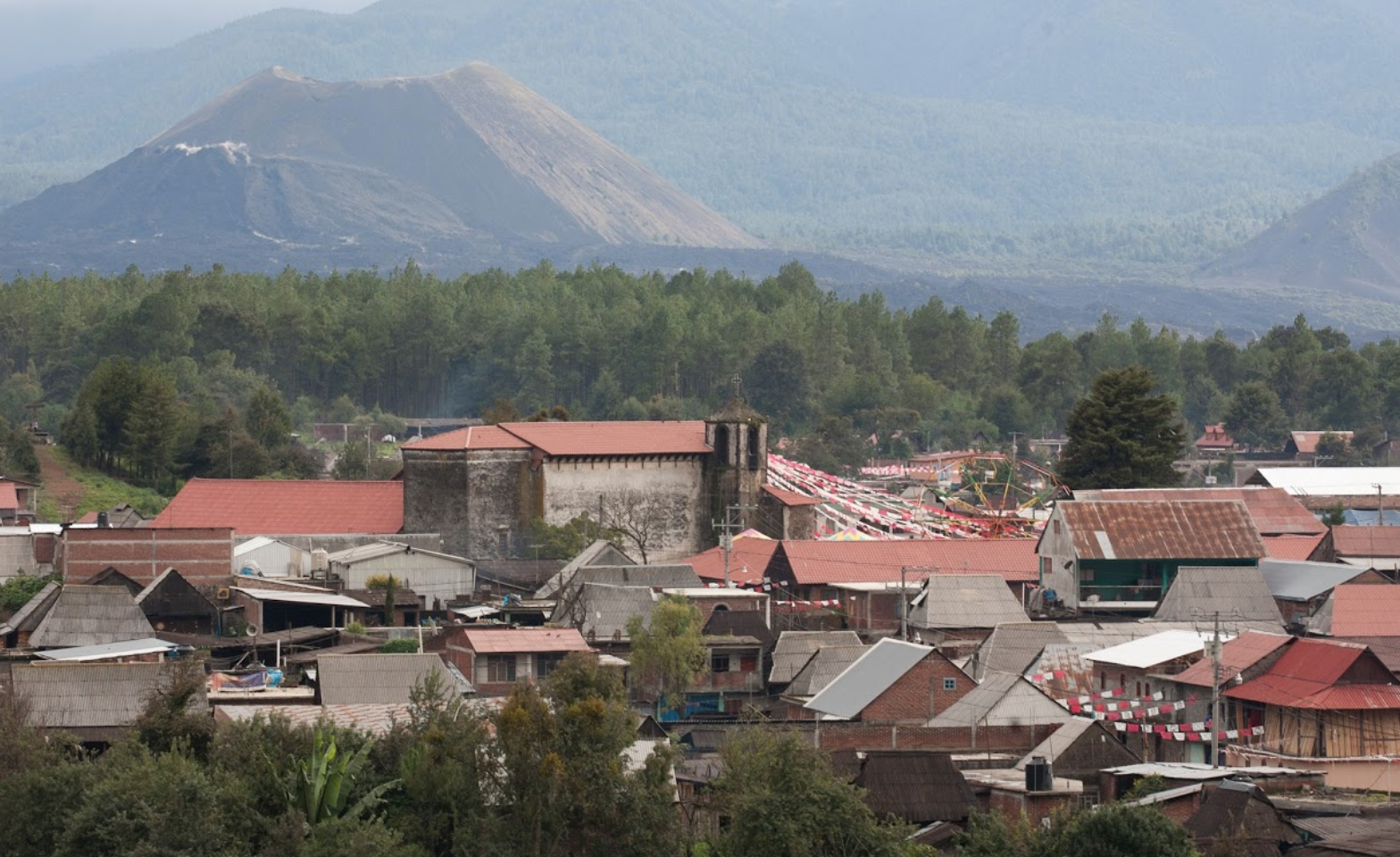 Atacan a policías estatales en Angahuan, Michoacán
