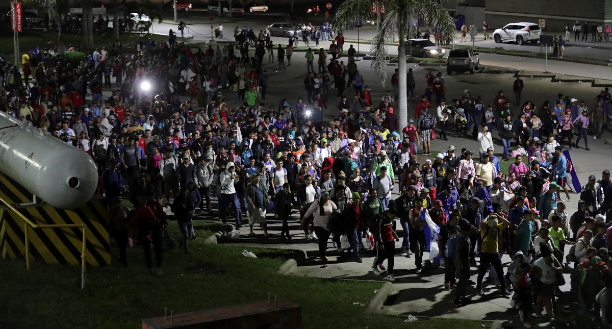 Honduras promete ‘desenmascarar’ a quienes financian caravanas migrantes