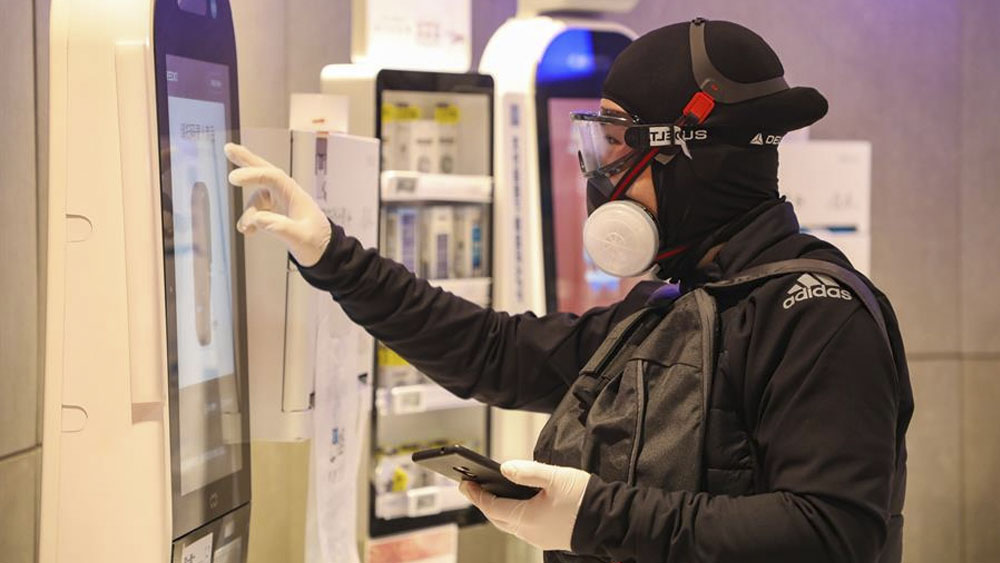 Restringen movilización de 56 millones de personas en China por coronavirus