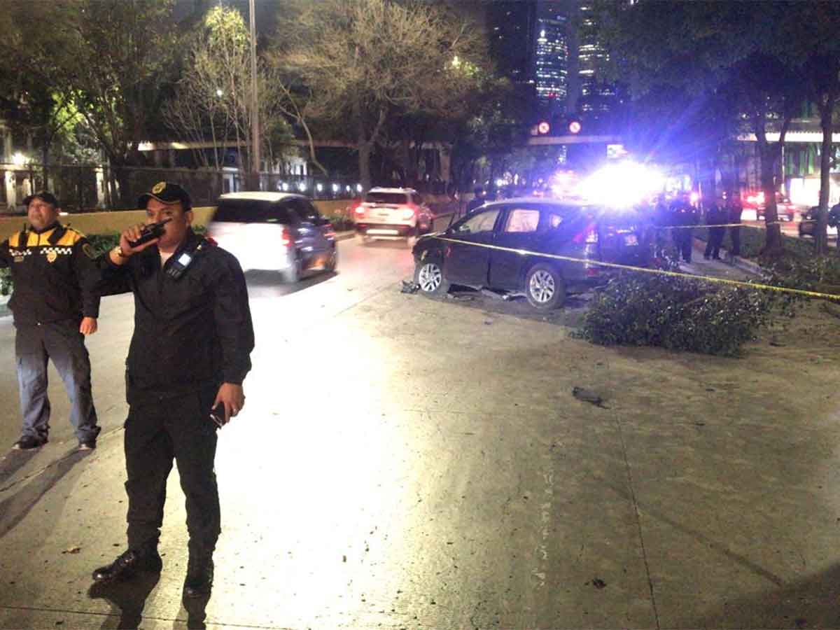 Choque deja una mujer muerta y dos heridos en Circuito Interior - choque-circuito-interior1