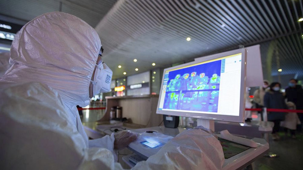 Suman 170 muertos por coronavirus en China