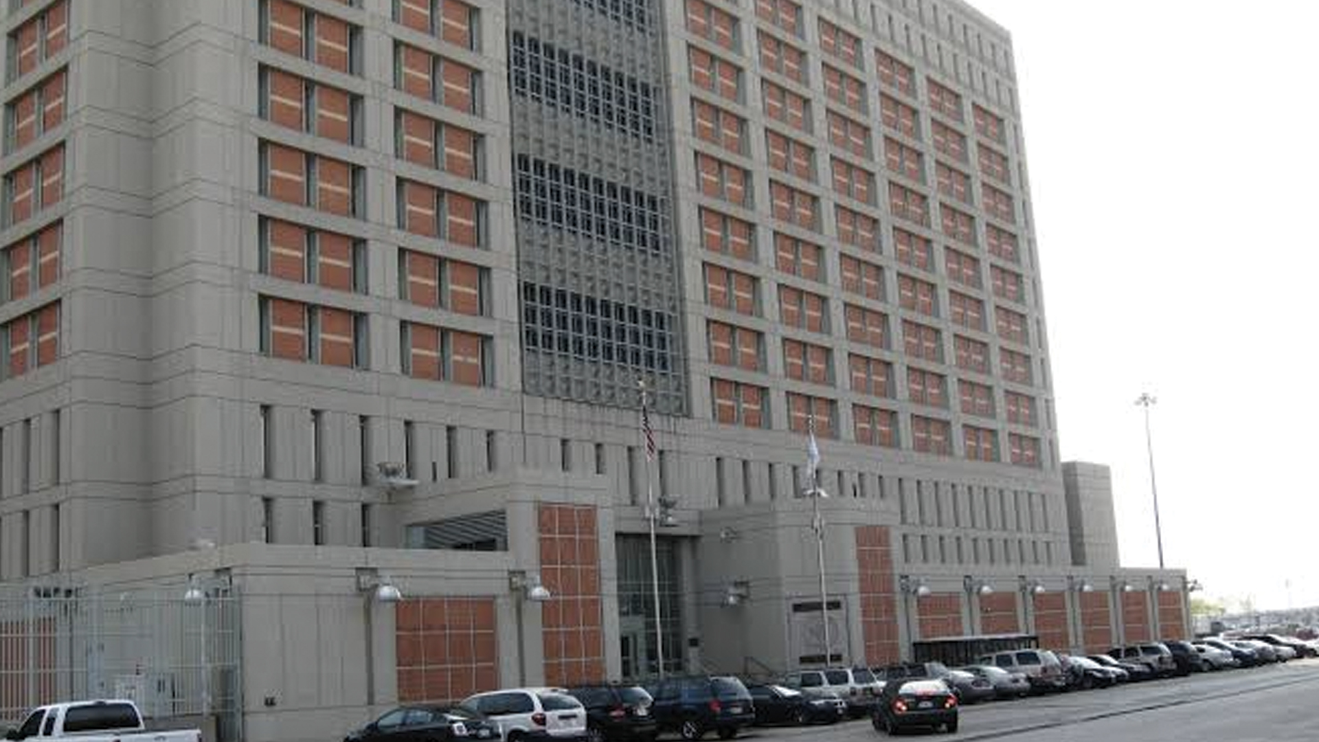 García Luna pasará días con maras y Keith Raniere en prisión de Brooklyn