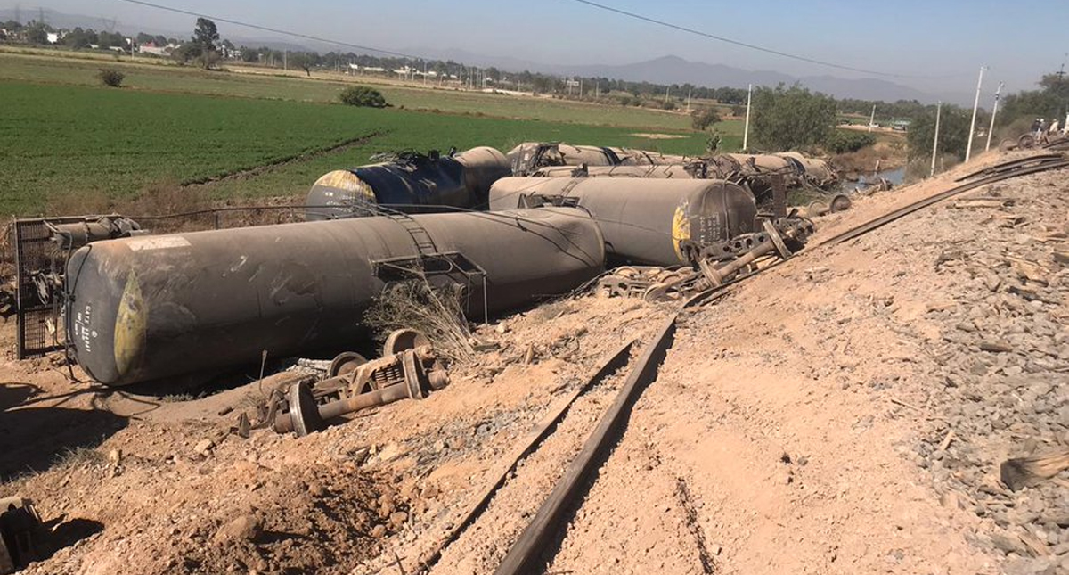 Descarrila tren con combustible en Tula, Hidalgo