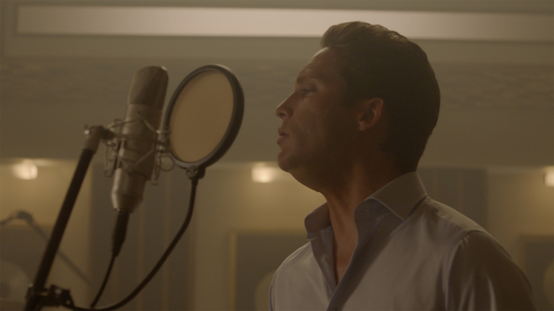 #Video El Sol no deja brillar en avance de ‘Luis Miguel, la serie’