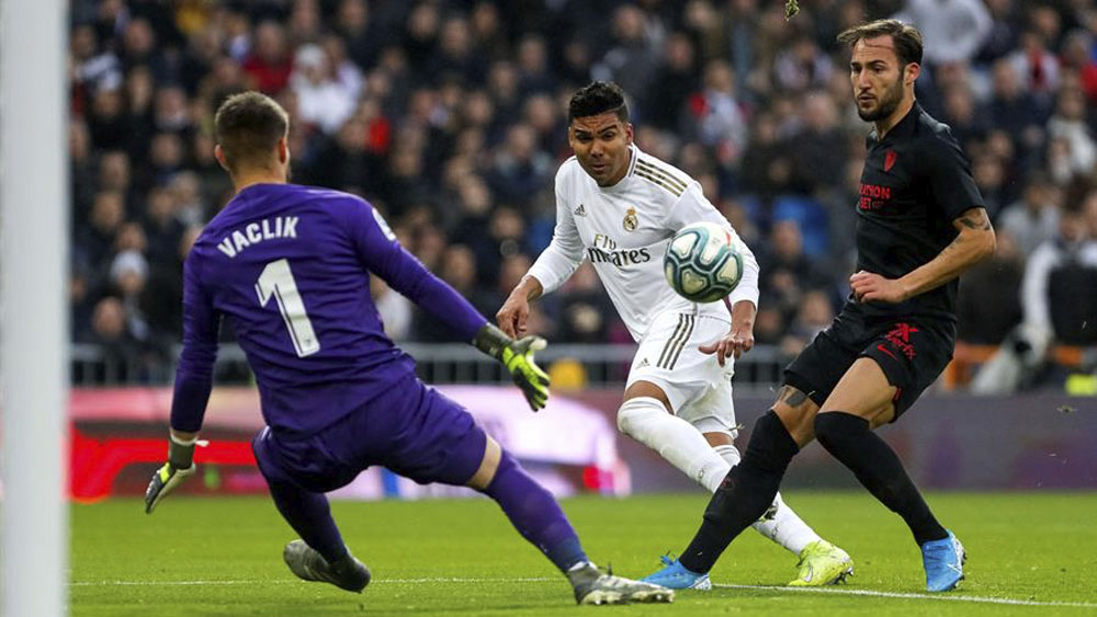 Doblete de Casemiro da la victoria al Real Madrid ante el Sevilla