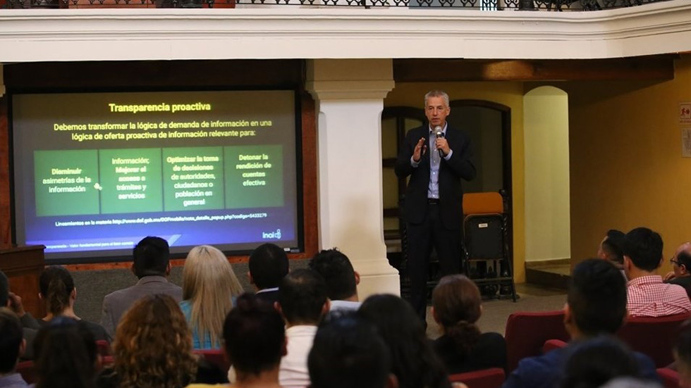 Acceso a la información es fundamental para analizar el Sistema Anticorrupción, señala el comisionado Salas